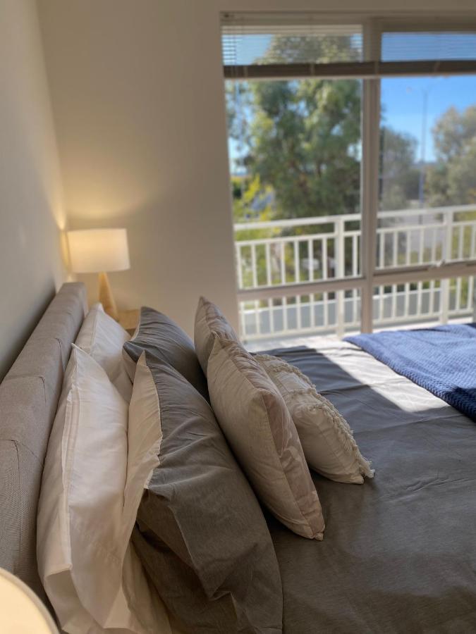 Modern Luxury 1 Bedroom Apartment - Walk To The Shops! Free Wifi Clarkson Eksteriør bilde